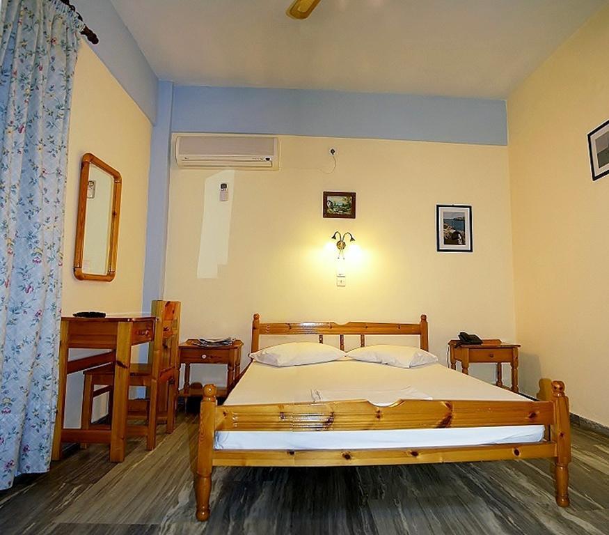Apartmán Idroussa Batsíon Pokoj fotografie