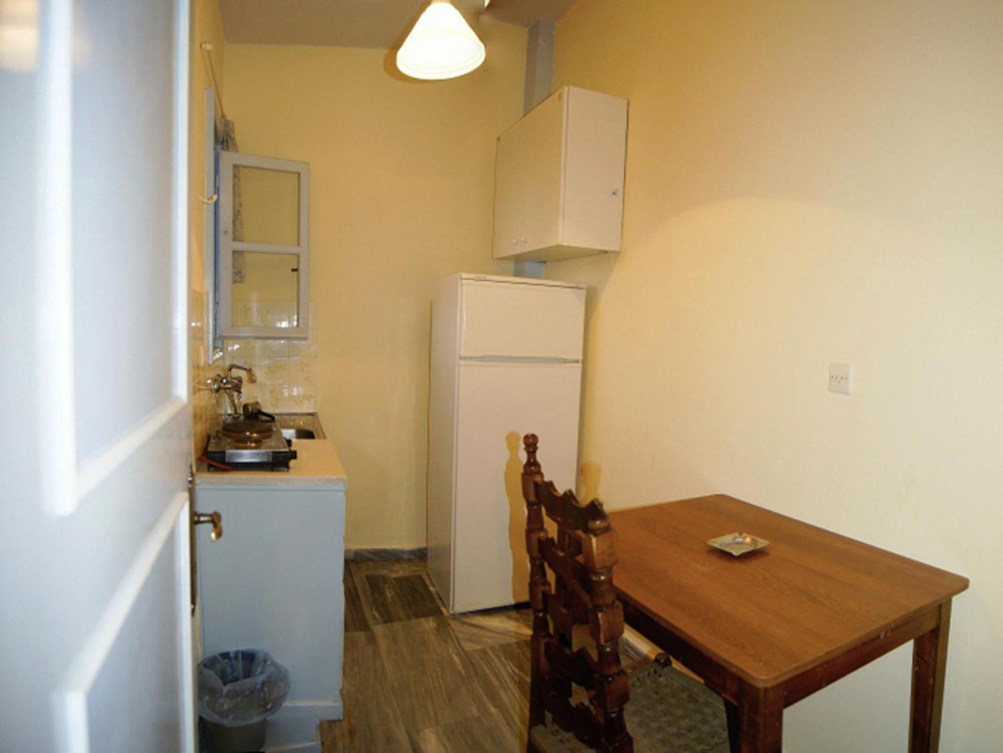Apartmán Idroussa Batsíon Pokoj fotografie