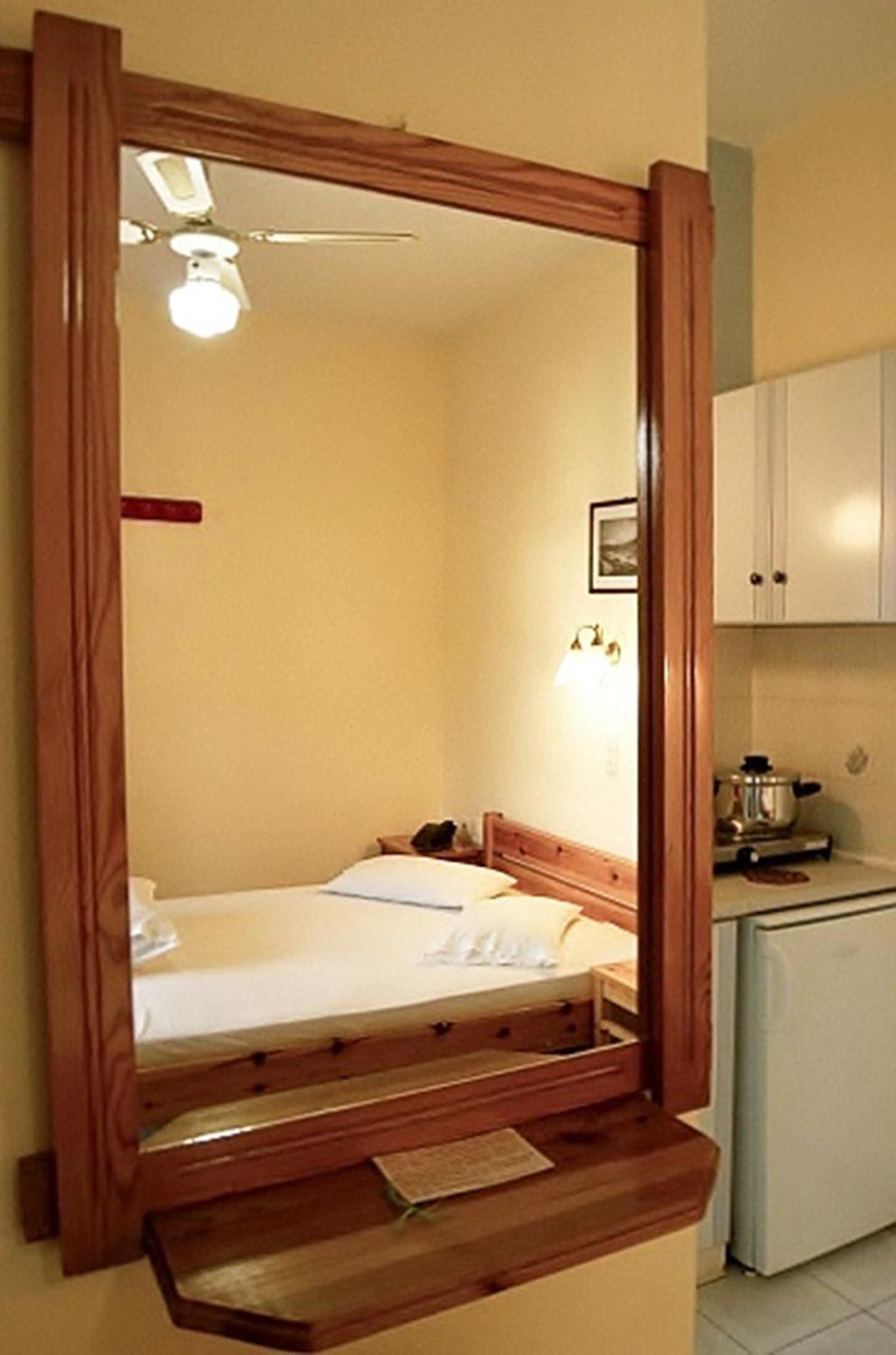 Apartmán Idroussa Batsíon Pokoj fotografie
