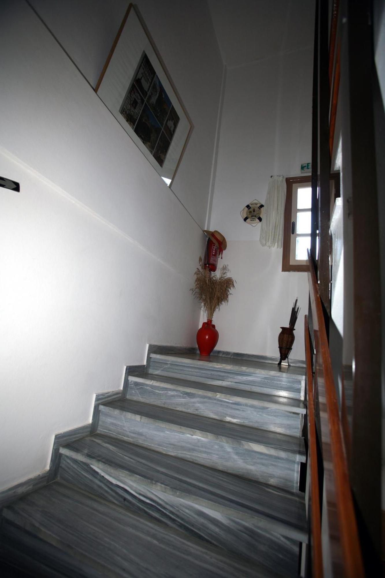 Apartmán Idroussa Batsíon Exteriér fotografie