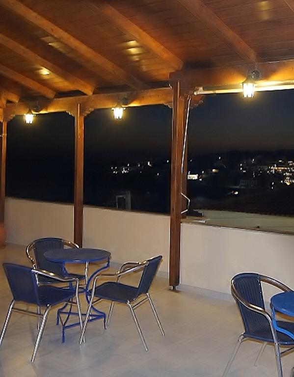 Apartmán Idroussa Batsíon Exteriér fotografie